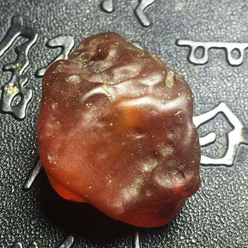 纯天然琥珀金珀原石带皮 琥珀蜜蜡天然吊坠料 假一罚十 产地直销