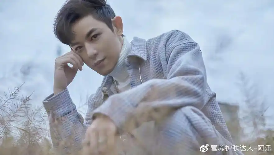 敖犬好不容易上一次热搜竟然还碰到了顶流肖战