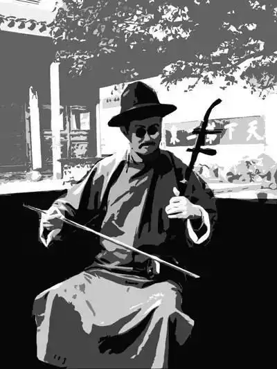 请问阿炳最初弹奏的二胡名曲《二泉映月》在音乐上有哪些特点?