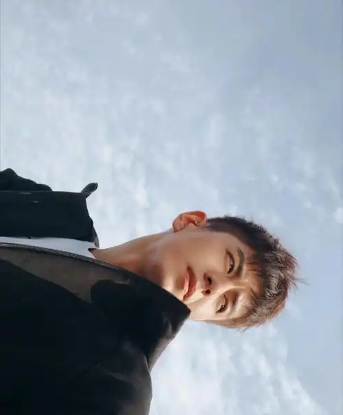 能经得住死亡角度确定是真的帅了图李九霖