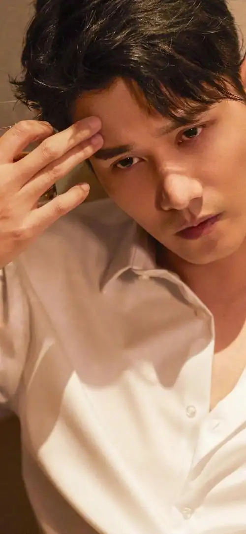 壁纸超话#玫瑰的故事##彭冠英