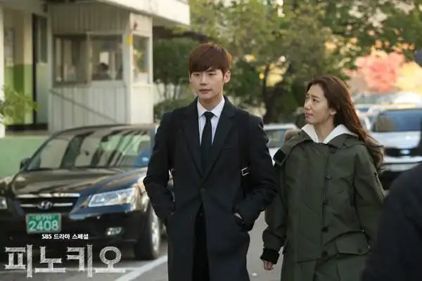 p>《匹诺曹》是韩国sbs电视台于2014年11月12日起播出的水木剧.