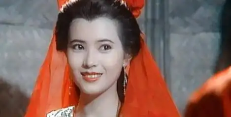 香港大师蓝洁瑛面相