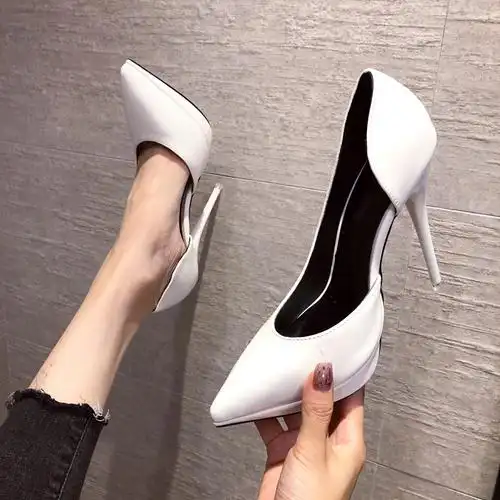 尖头漆皮职业裸色高跟鞋女细跟防水台2021年新款侧空浅口单鞋12cm