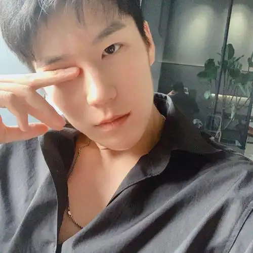 发张自拍05男士面膜推荐