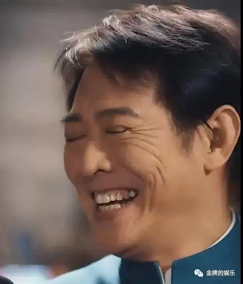 李连杰拍摄最新宣传片眼角的鱼尾纹太抢戏王晶盼望能再度合作