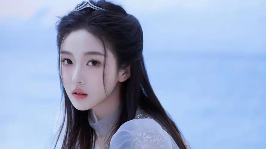 长发美女可爱好看小嘴清纯美女4k壁纸