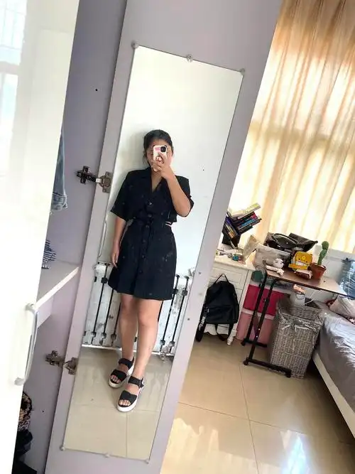 163cm130斤这两年的穿搭黑洞