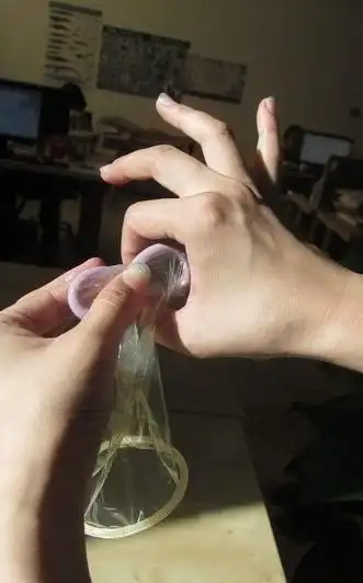 真人教你如何使用女用避孕套