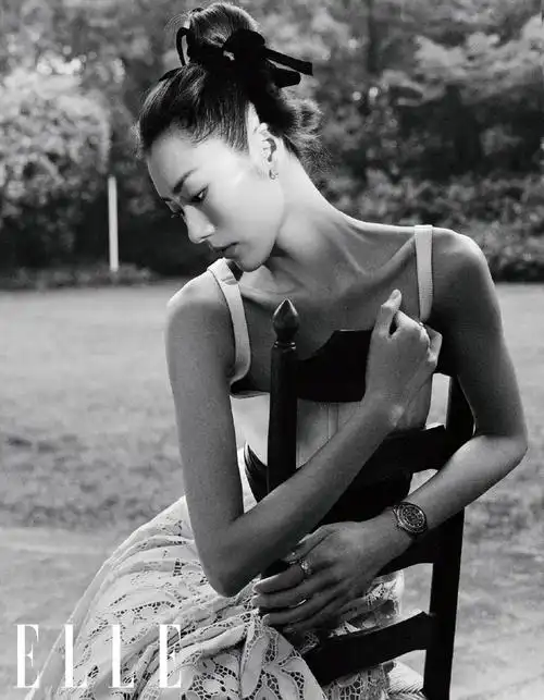 刘雯登上elle6月刊封面大片