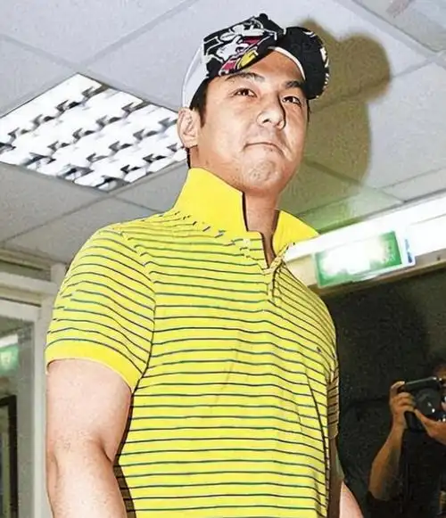 孙志浩:为争抚养权与前妻贾静雯对簿公堂,再婚后未生下一儿半女