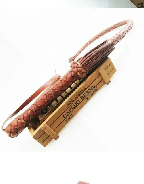 纯牛皮马鞭子马术用品牛皮鞭子训狗调教马鞭包邮纯手工sm牛皮鞭