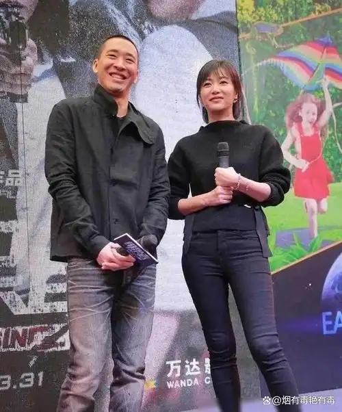 徐静蕾与男友的甜蜜互动再次引发众人关注.