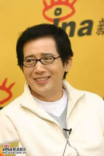 点击此处查看全部娱乐图片新浪娱乐讯 11月10日13时,演员秦汉,印小天