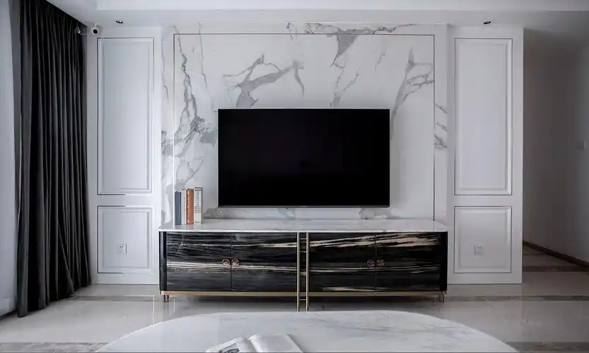 现代轻奢三居室电视背景墙装修效果图