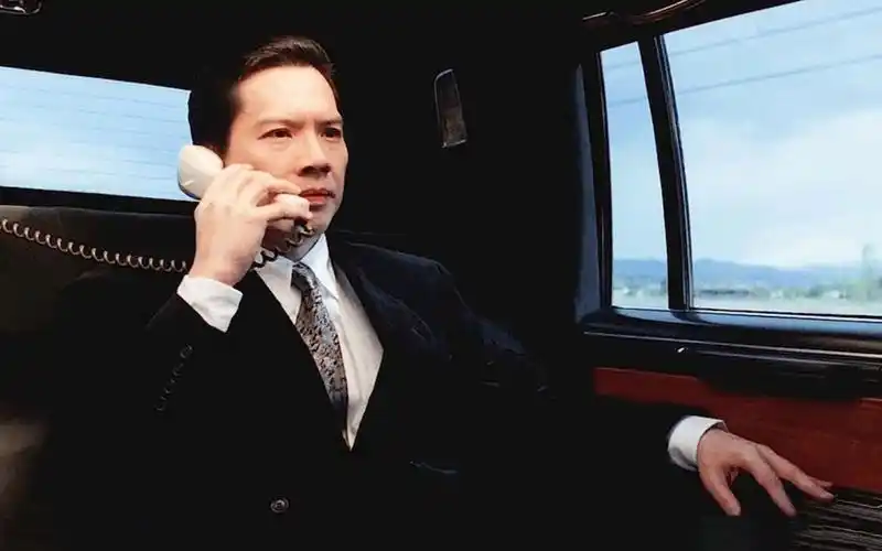 这才是真正的"大佬",向华强一通电话,全球狂扫日本帮!