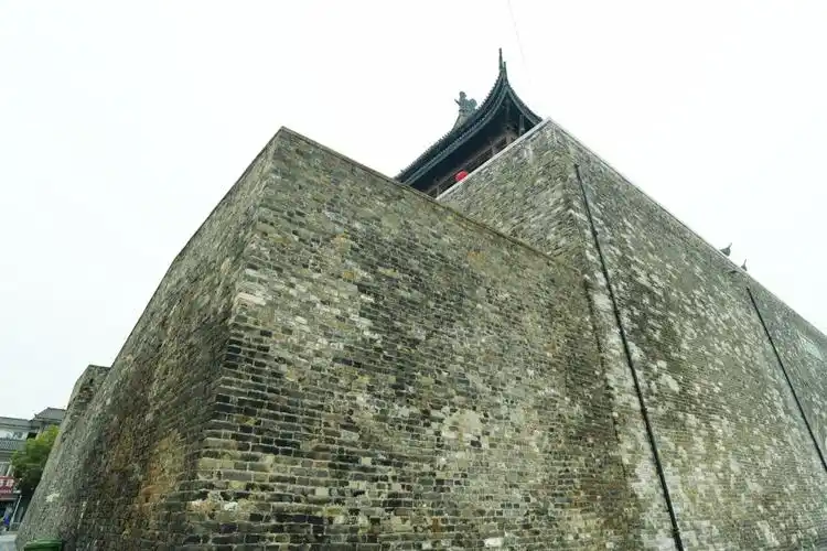 最大的鼓楼在凤阳,登鼓楼观朱元璋风雨一生感叹万世根本