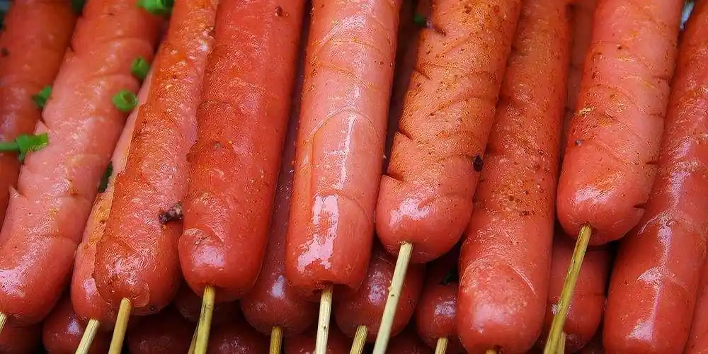 都说吃炸火腿肠容易得癌症!看完这个视频才知道,白活半辈子了-网易公