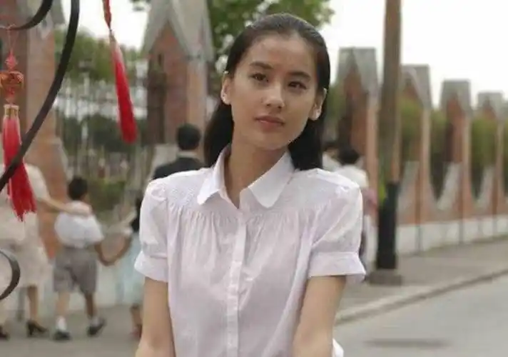 原创黄圣依因天仙配嫁入豪门现在与丈夫杨子怎么样了