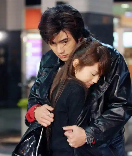 的偶像剧《我的淘气王子》由杨丞琳,贺军翔,王传一等新生代偶像担纲,"