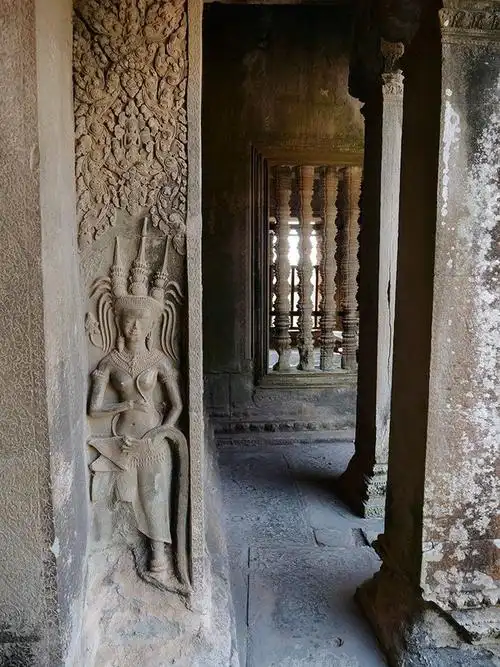 穿越千年和千里,来见你的微笑——漫游吴哥窟(中)