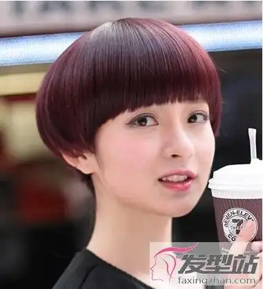 女生蘑菇头短发发型蘑菇头这样剪最好看