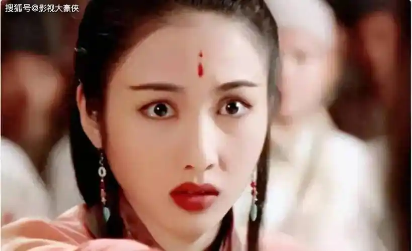 黎姿:与大15岁的残疾富豪共度人生,家庭三人残疾背后的艰辛之路-月光