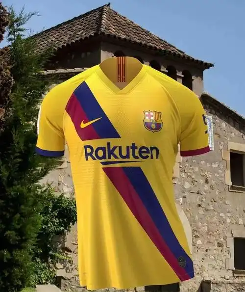 巴萨发布客场球衣致敬拉玛西亚40周年你认为球衣好看吗