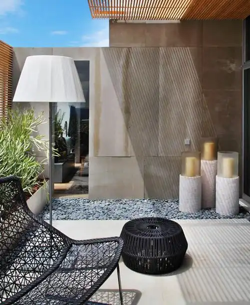 网红店露天阳台装修效果图