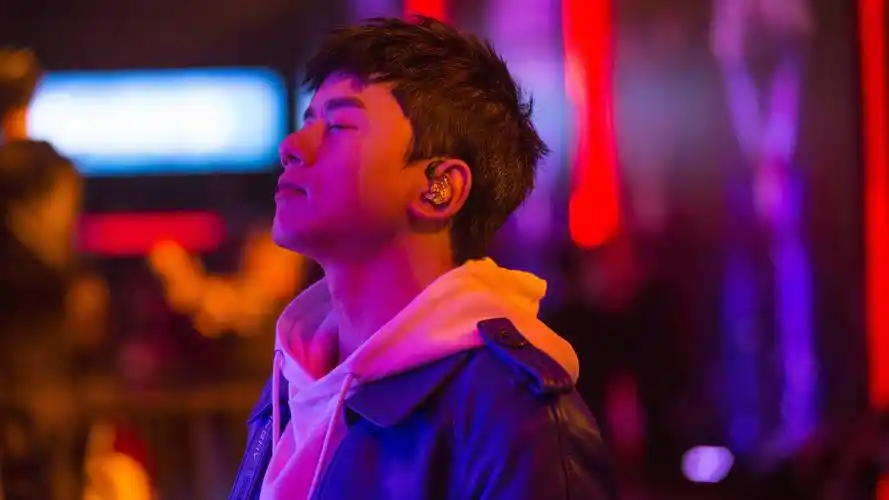 晒一下手机里张杰的高清图片好不