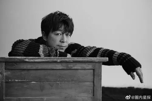 黄渤封面variety11月刊封面大片,不少网友直呼"有被帅到"!