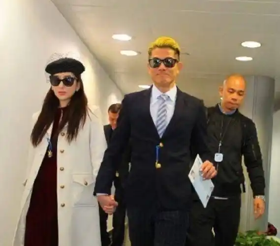 天王嫂方媛怀孕5个月仅46公斤,比当年她做模特时还显瘦_活动_身高