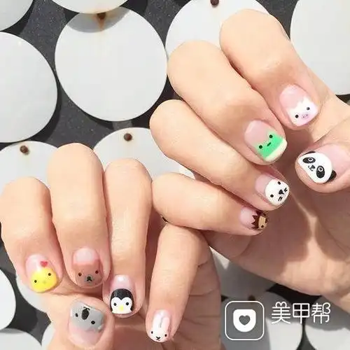 卡通手绘可爱动物兔子小熊小鸡卡通专题美甲图片