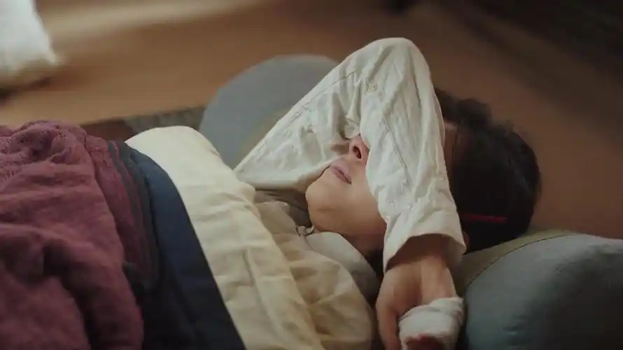 老万戏里戏外哭泣都是一个姿势