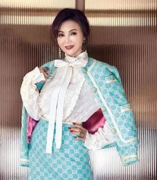 "小婉君"谢玲玲:因王祖贤婚姻破裂,却得婆婆袒护获4亿分手费_林建岳