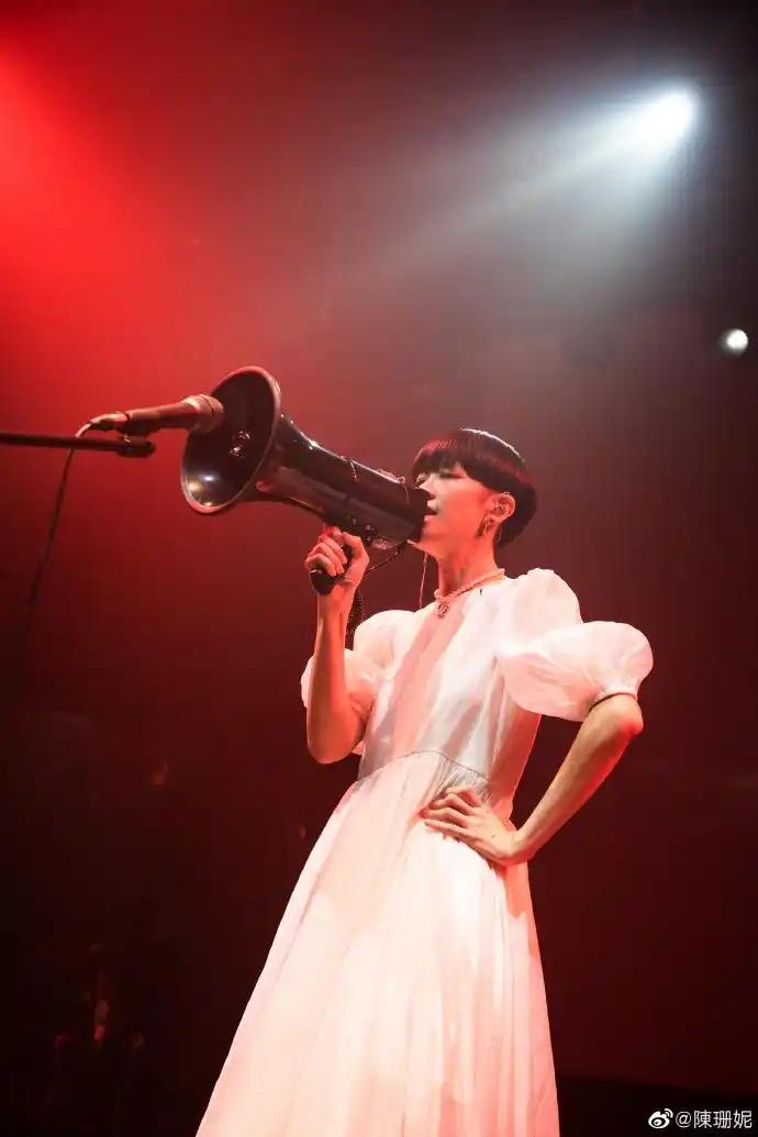 「看到台北廣州深圳演出後觀眾的反饋,覺得感動.