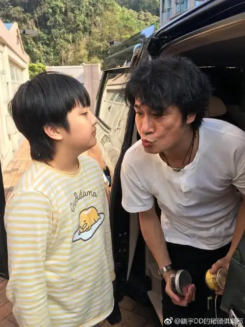 吴镇宇和儿子费曼