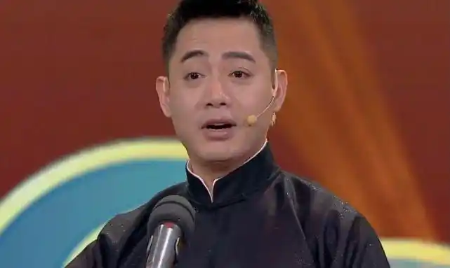 郭德纲力捧的"德云三哥"喜剧综艺首秀,又跪又滚,太闹腾|德云社|李云杰