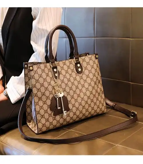 酷奇女包轻奢品牌女包2021新款潮流斜挎包女士大容量单肩包女神时尚感