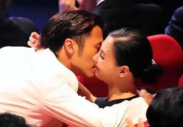 王菲|张柏芝|李亚鹏|娱乐圈|陈冠希|锋菲恋|摇滚乐|古典乐|华语音乐