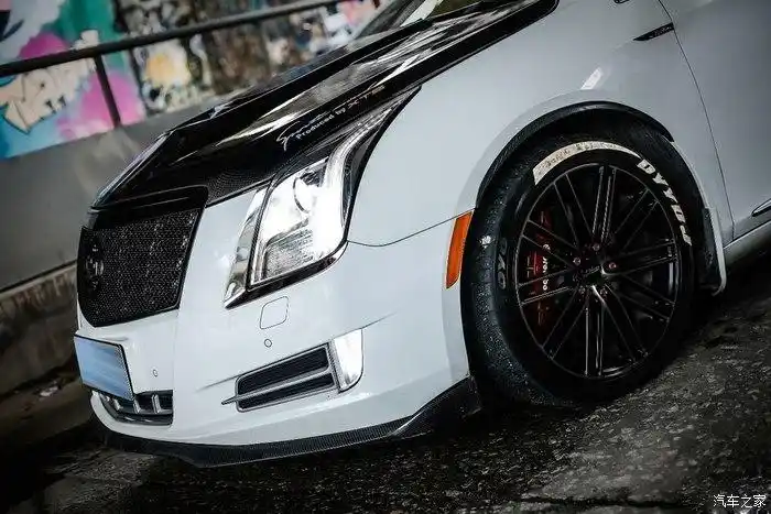 朋友这辆改装版凯迪拉克xts需要一点认可