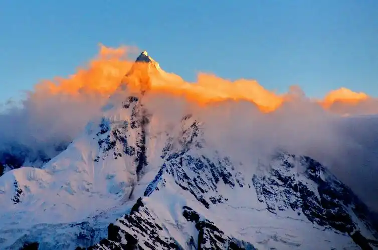 卡瓦格博——雪山之神 - 美篇