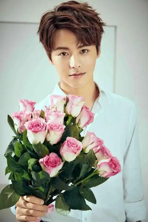 巨蟹座明星 属兔的巨蟹座明星