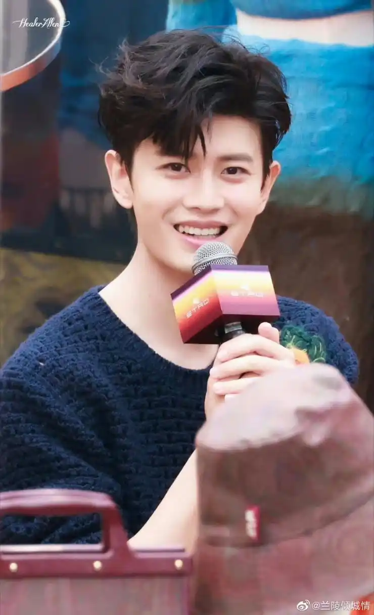 任嘉伦# 你的笑容,是我这辈子见过最美的景色