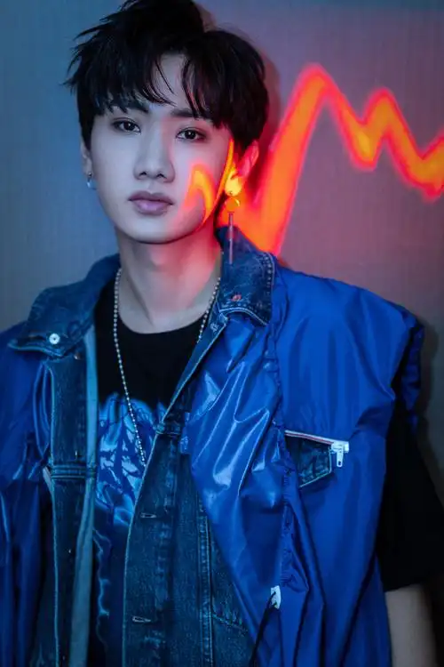 【汪苏泷】哥哥的腿不是腿(全图) - 哔哩哔哩