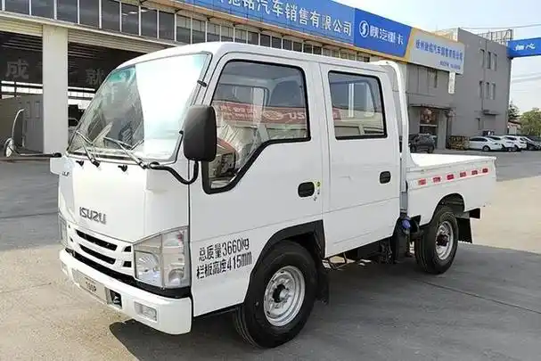 五十铃小货车新车价格(庆铃五十铃100p双排轻卡新车价格)(1)