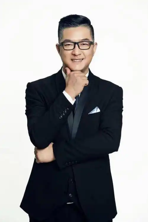 主持人马丁的抖音逆袭:180天涨粉300万_视频