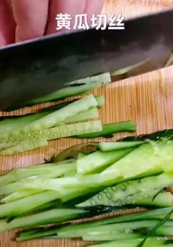 雪碧拌面:黄磊同款雪碧拌面