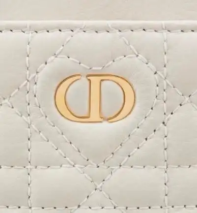 迪奥dioramour限定系列配饰臻选 开启浪漫七夕