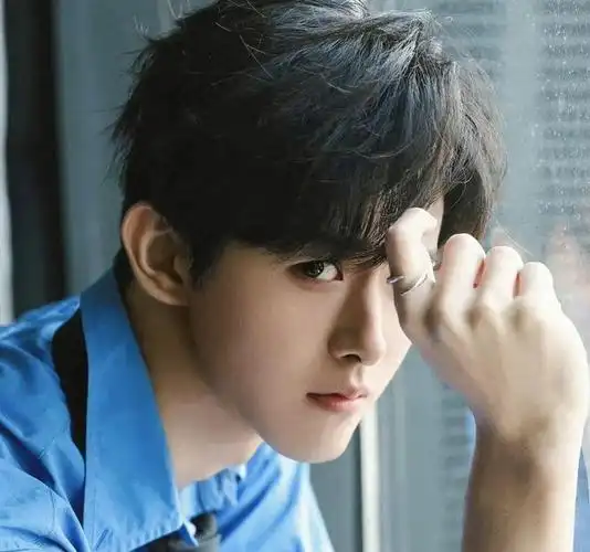 郭敬明的潜规则?王大陆和蔡卓宜分手?|鹿晗|女明星_网易订阅